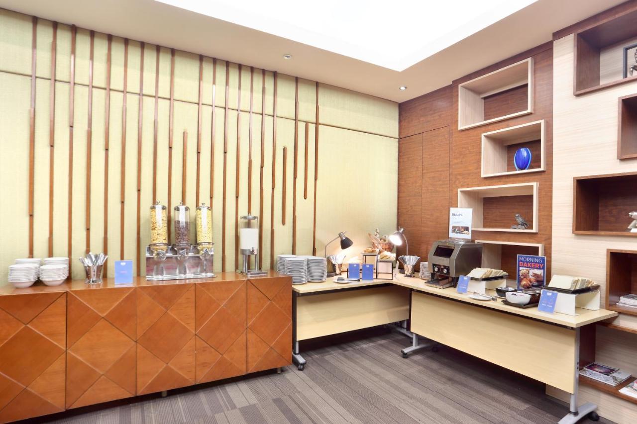 Holiday Inn Express Semarang Simpang Lima By Ihg Kültér fotó