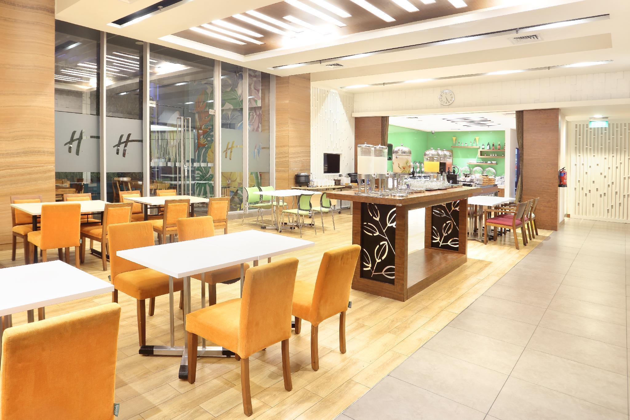 Holiday Inn Express Semarang Simpang Lima By Ihg Kültér fotó