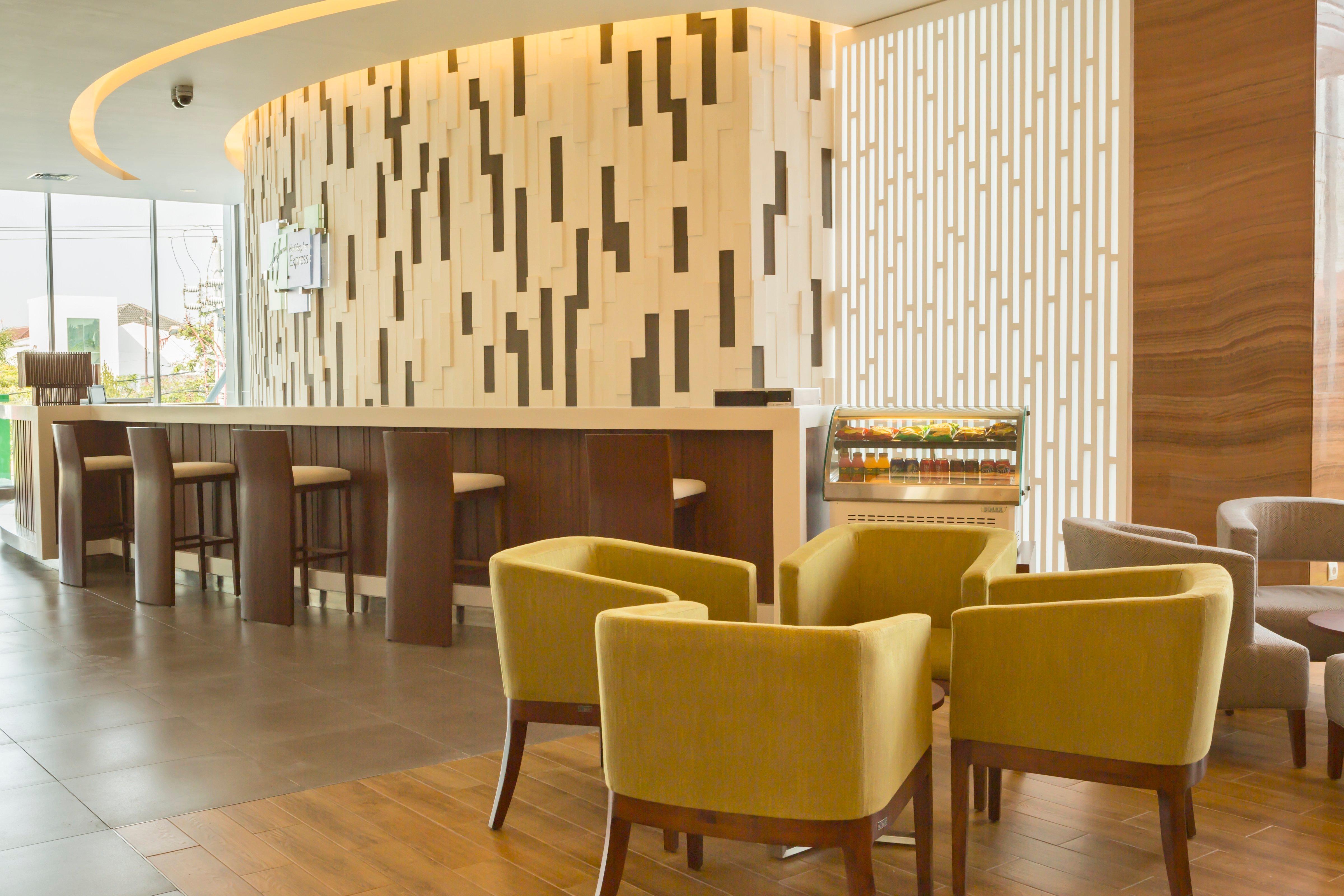 Holiday Inn Express Semarang Simpang Lima By Ihg Kültér fotó