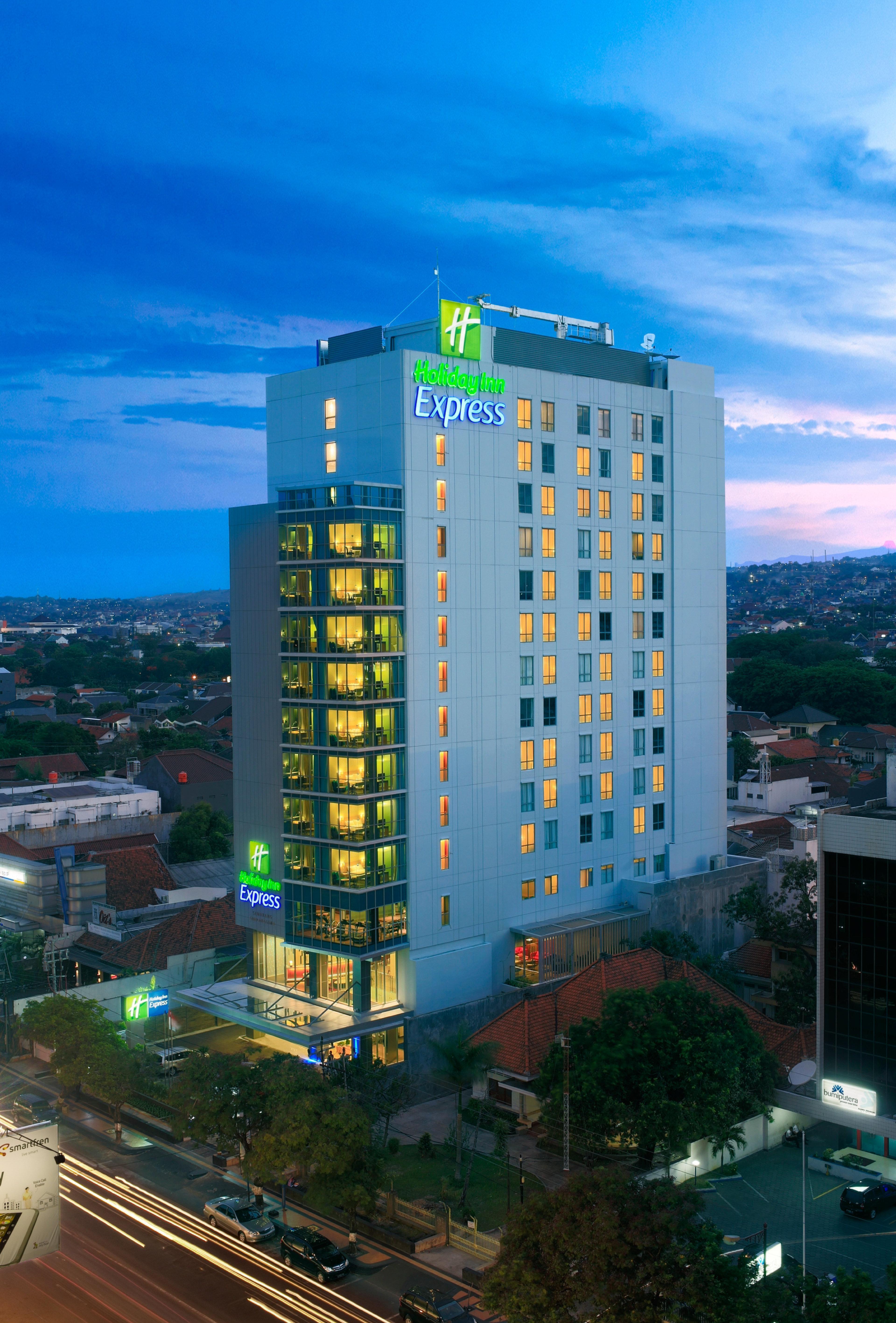 Holiday Inn Express Semarang Simpang Lima By Ihg Kültér fotó