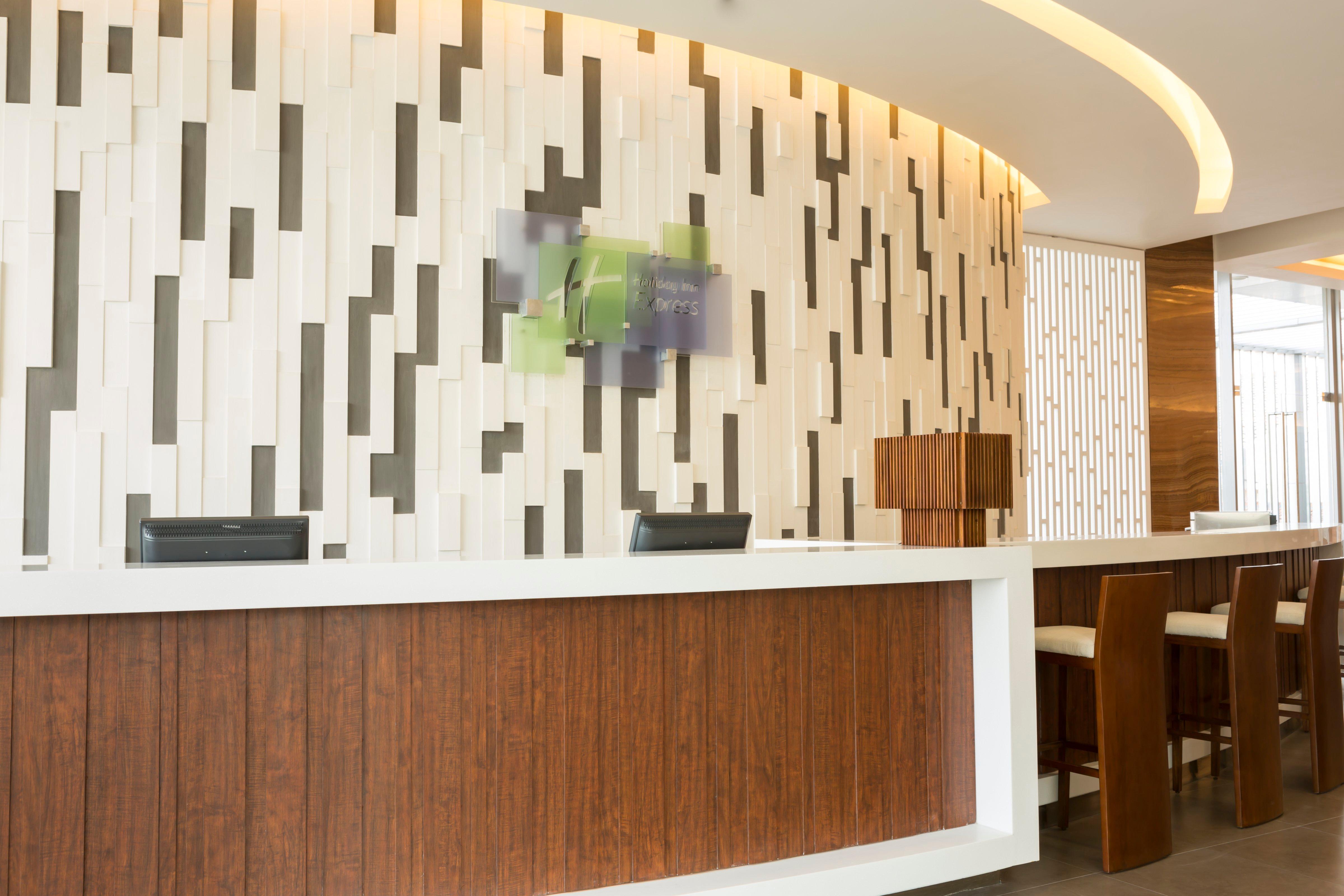 Holiday Inn Express Semarang Simpang Lima By Ihg Kültér fotó