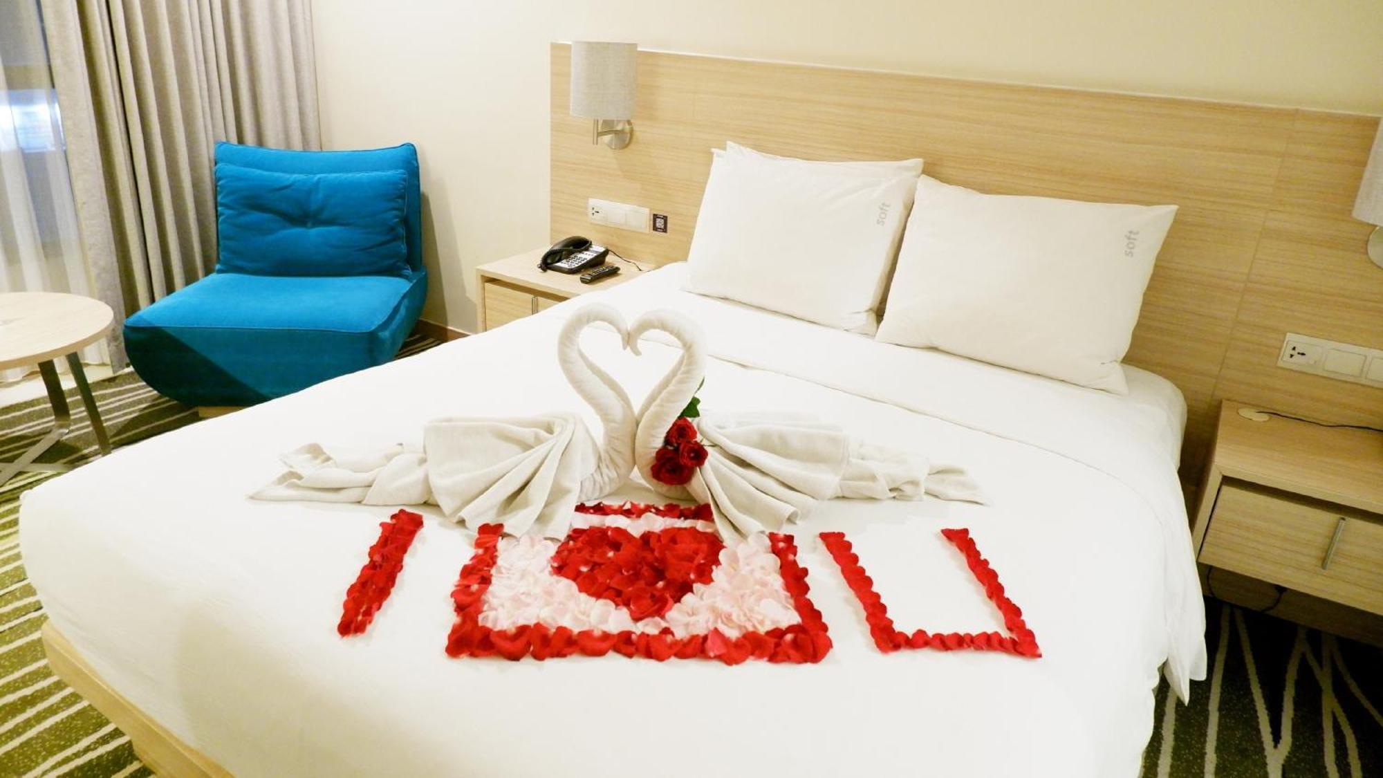Holiday Inn Express Semarang Simpang Lima By Ihg Kültér fotó